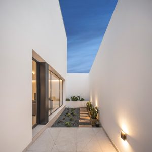 construccion-casa-patio-elo-construcciones-frasquet-arquitectos